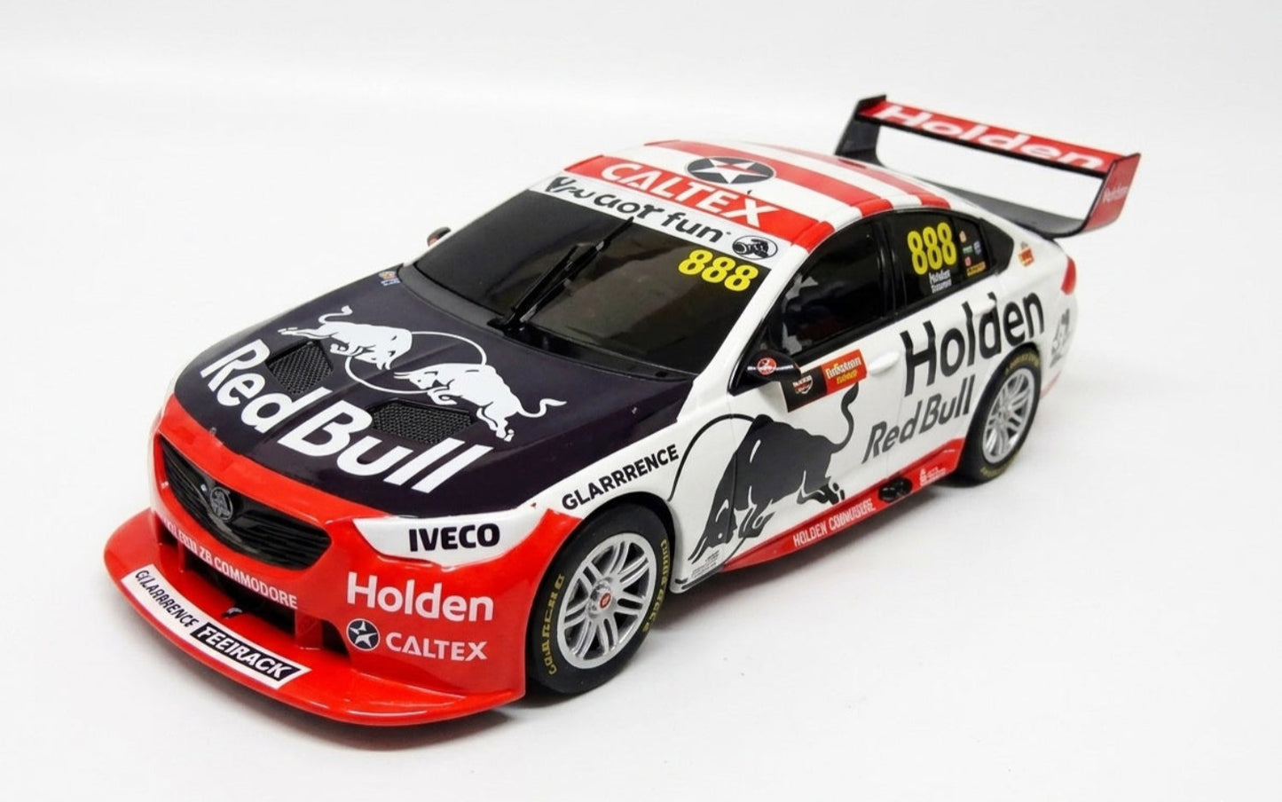 Scalextric C4196 Holden Commodore Bathurst 1000 2019 #888