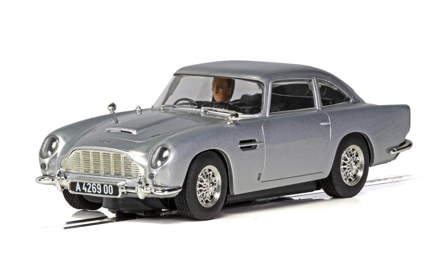 Scalextric C4202 James Bond Aston Martin DB5