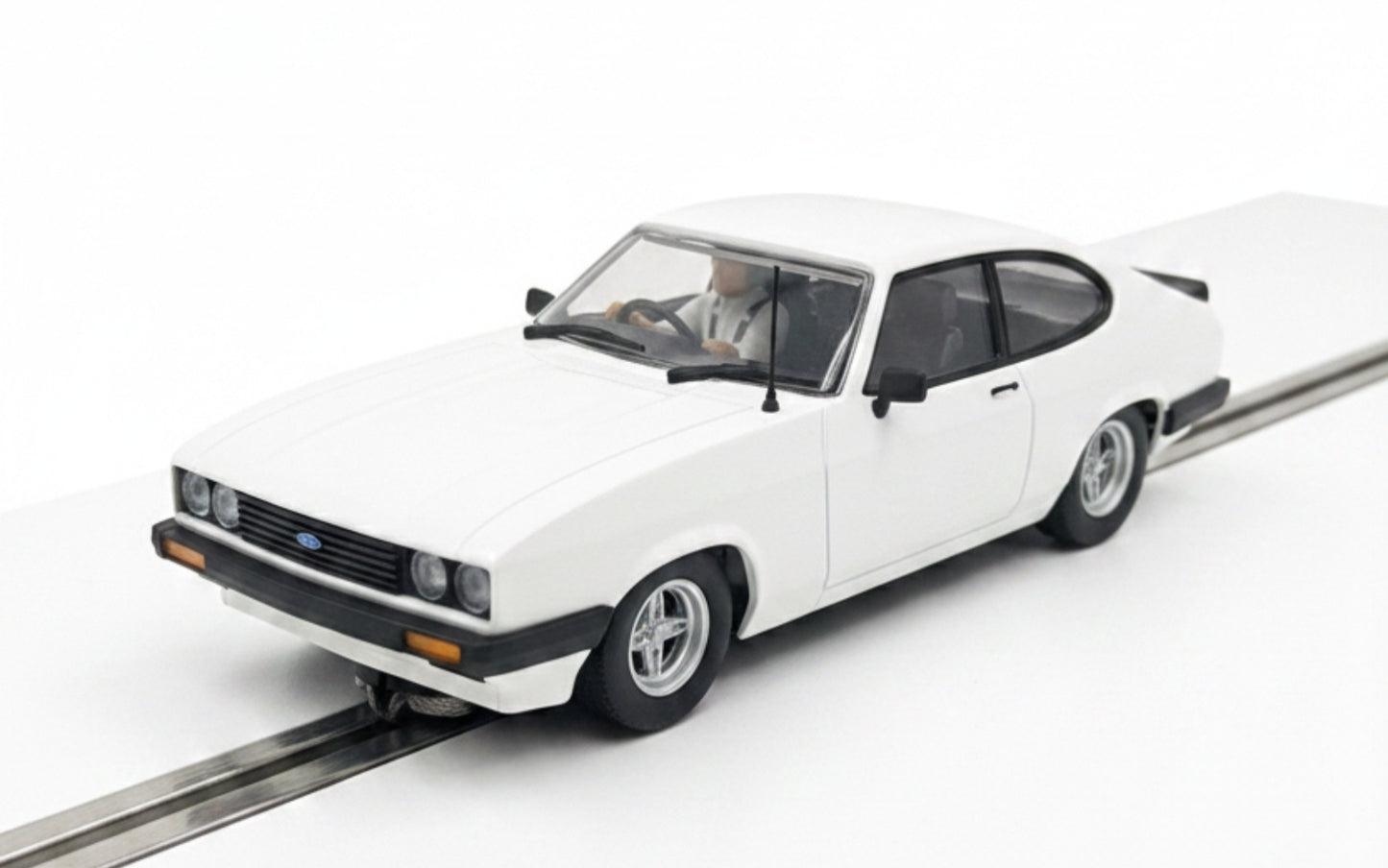 Scalextric C4284 Ford Capri Mk3 White