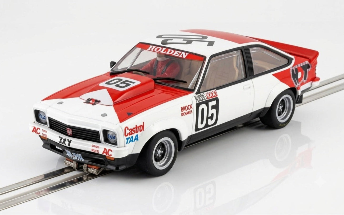Scalextric C4050W Holden A9X Torana White/Red #05 Slot Car